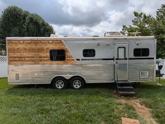 tiny home on wheels