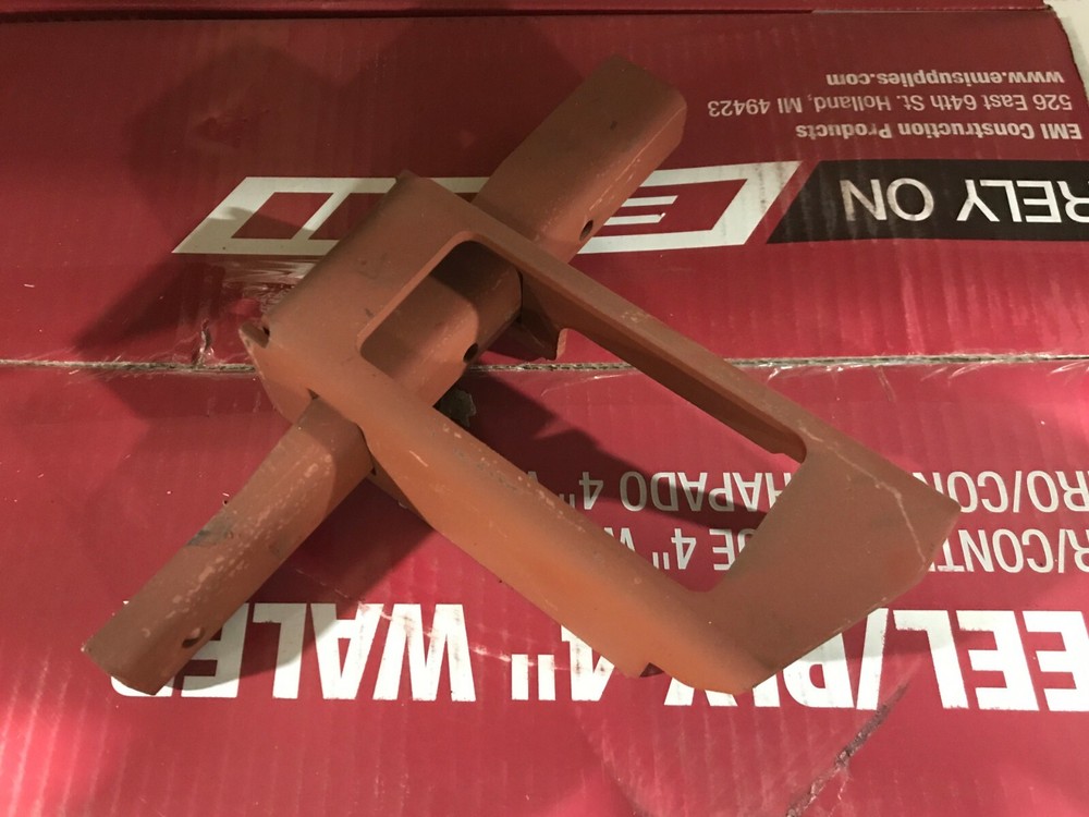 EMI Steel / Plywood 4″ Waler Bracket, 055-0204 FULL BOX OF 25
