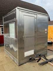 Austin Deluxe Portable Restroom SPA 2120S – EXCELLENT CONDITION!