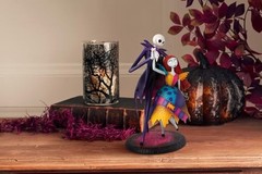 Enesco Disney Showcase The Nightmare Before Christmas Jack and Sally Dancing