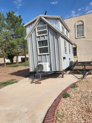 tiny home on wheels