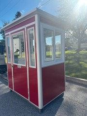 Guard Shack Ticket Booths Prefab Portable Mobile Office 4 x6 x7.5ft pallet base