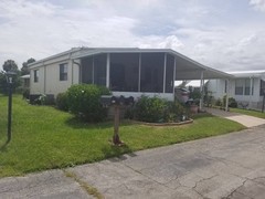 Double-wide Fully Furnished Home in Sunny South Florida