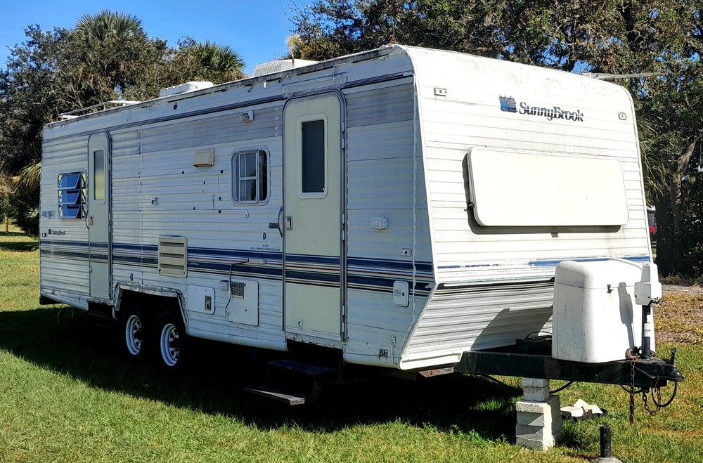 2000 Sunnybrook RV trailer