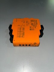 IFM DD0203 / IFM D200/FR1A 110-240VAC 24VDC