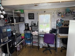 Tea shop, coffee shop, sno cone shop. Tiny home. Ready for business or move in