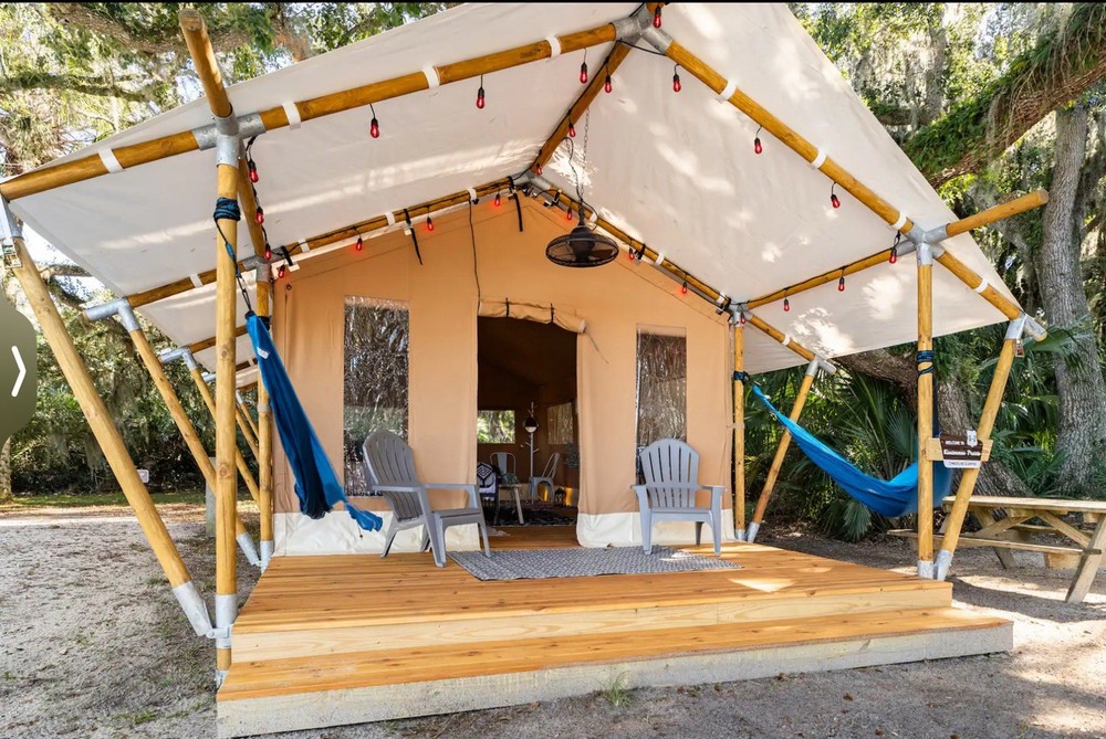 SAFARI TENT FOR GLAMPING 13’8”x21’with 6’6” porch From HORIZON lodges 7’ Walls