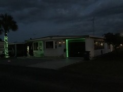 Mobile Home 2bed 2bath, 2 car garage, whole house generator runs on natural gas!