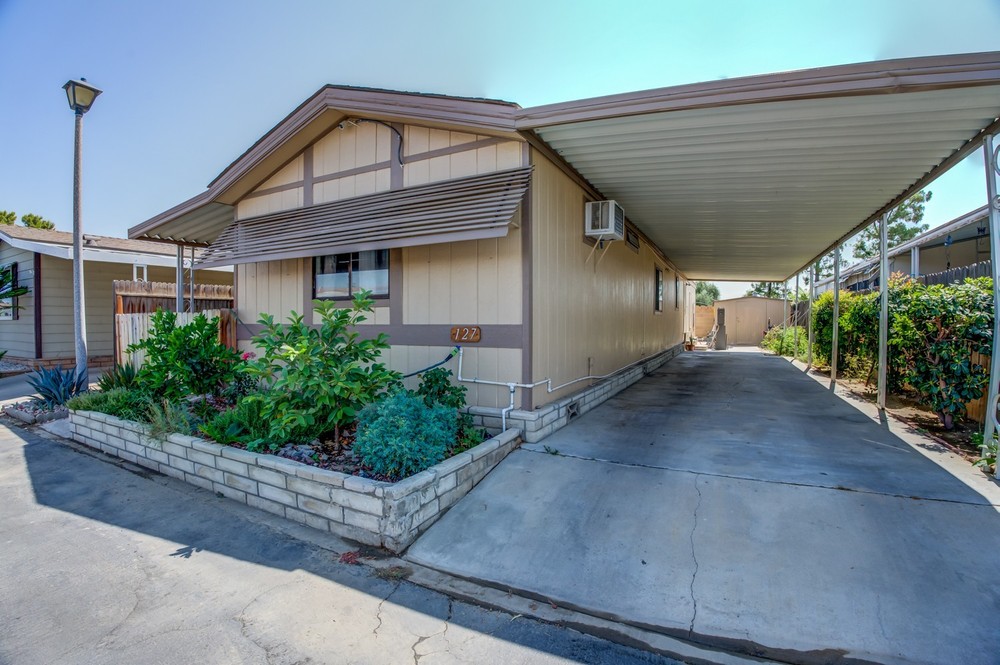 Mobile house for sale, 2 bed 2 bath, remodeled, 2 car carport, Low Space rent