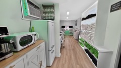 office trailer mobile office, can be used for barbershop, living room, etc.