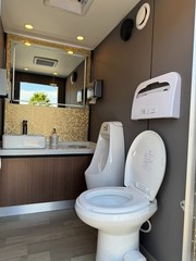 Portable Restroom Trailer 2 Station Luxury Bathroom Trailer Event Rental