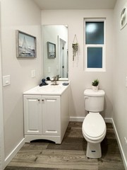 New Forever Tiny Home on Wheels 24′ studio Single Story with full kit & bath