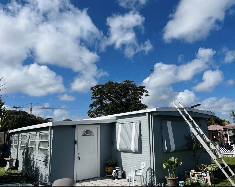 Mobile Home 1962 2/1 for Sale In Davie Florida