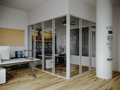 CGP Glass Aluminum 2Wall Office Partition System w/Door 15’x6’x9′ Clear Anodized